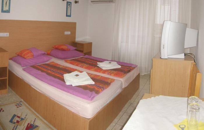 Nadix Panzio Bed & Breakfast Debreţin Cameră foto