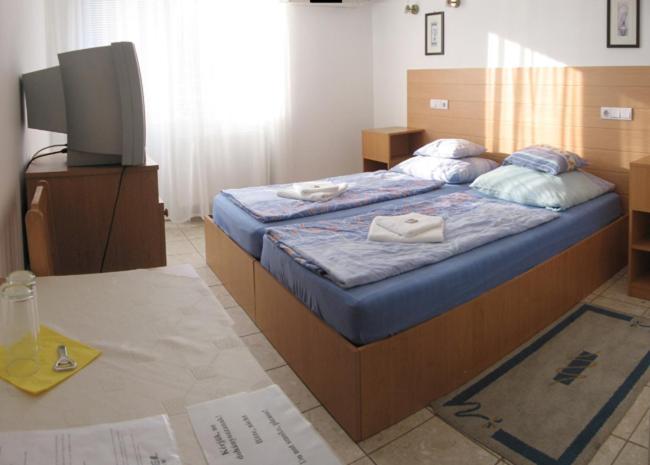 Nadix Panzio Bed & Breakfast Debreţin Cameră foto